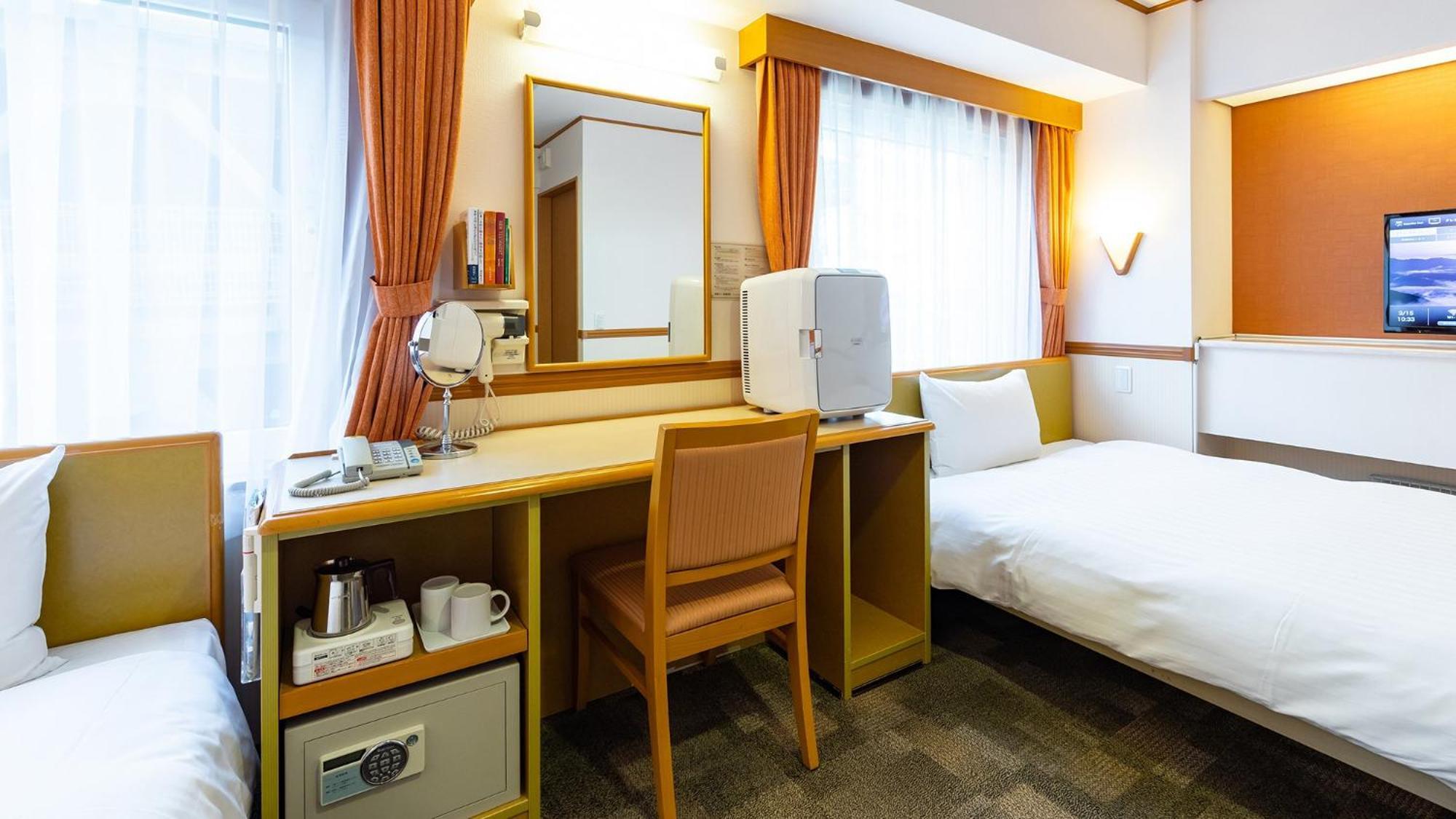 Toyoko Inn Saitama Toda Koen Eki Nishi Guchi Bilik gambar