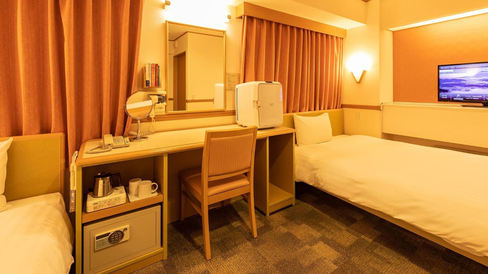 Toyoko Inn Saitama Toda Koen Eki Nishi Guchi Bilik gambar